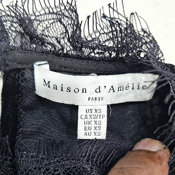 Blue and White Fitted Long Sleeve Blouse with Mandarin Collar - Picture 3 of 10